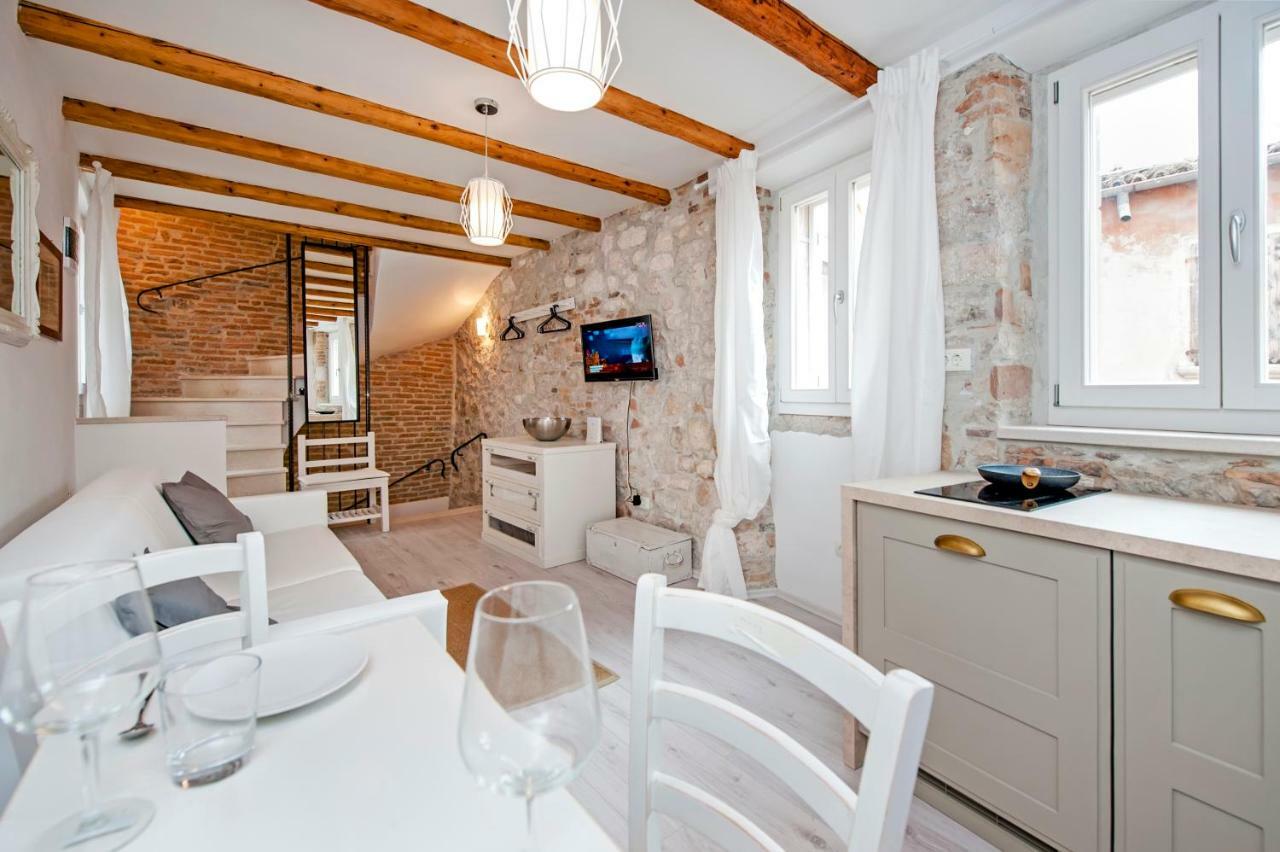 Apartment&Studio CA’ 3 VIE Rovigno Esterno foto