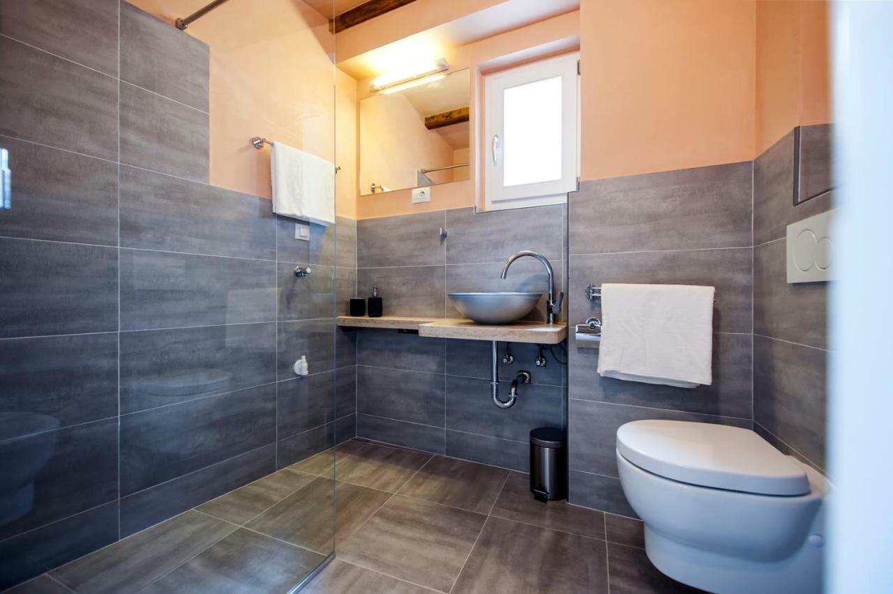 Apartment&Studio CA’ 3 VIE Rovigno Esterno foto