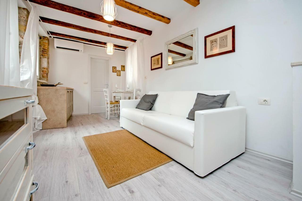 Apartment&Studio CA’ 3 VIE Rovigno Esterno foto